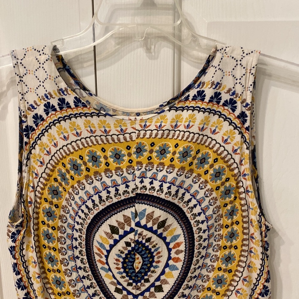 Patterned tank - Picture 3 of 3